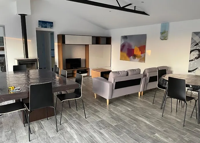 Hébergement de vacances Maison Pour 1 à 6 Personnes